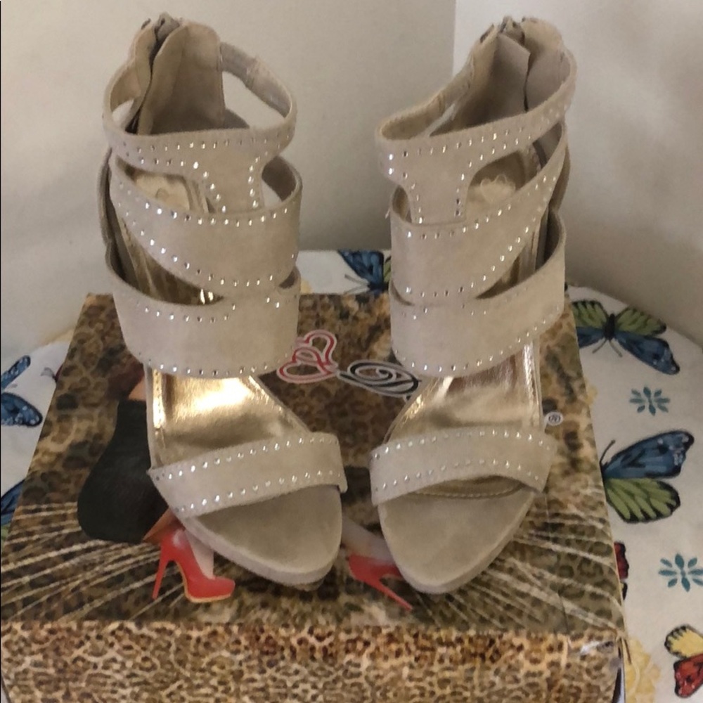 Nude heels
